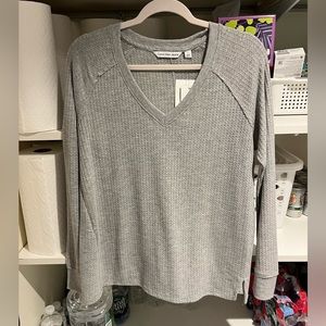 Long sleeve pretty gray Calvin Klein textured vneck knit top NWT size M